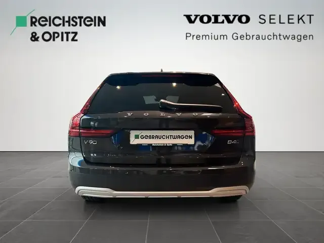 Volvo V90 Cross Country