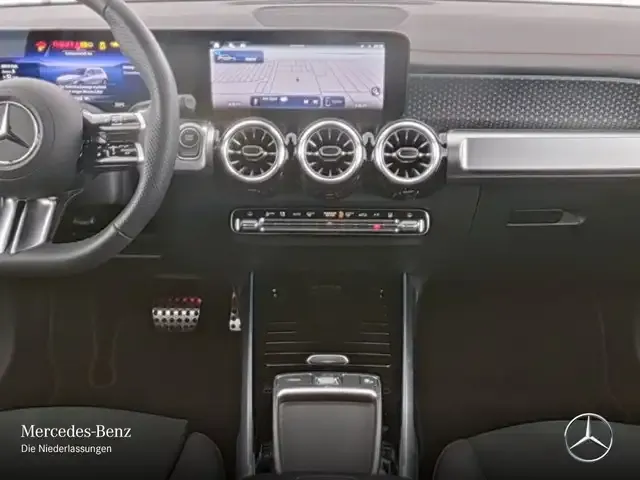 Mercedes-Benz EQB 300