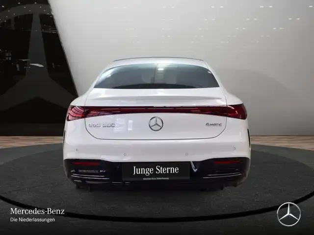 Mercedes-Benz EQS