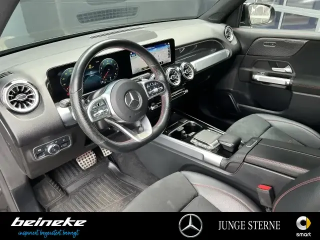 Mercedes-Benz GLB 200