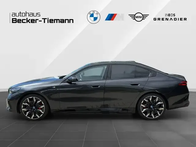BMW 550