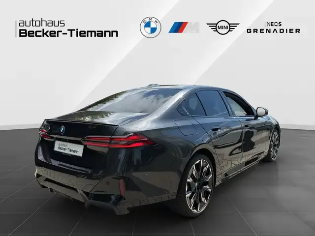 BMW 550