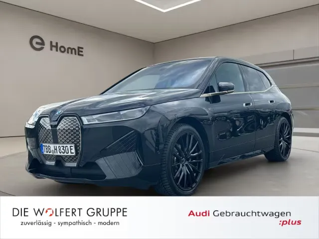 BMW iX