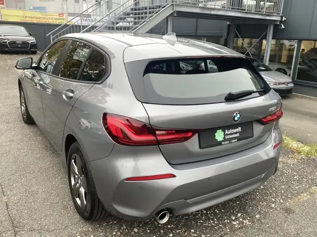 BMW 118