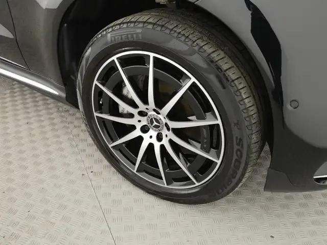 Mercedes-Benz EQC 400