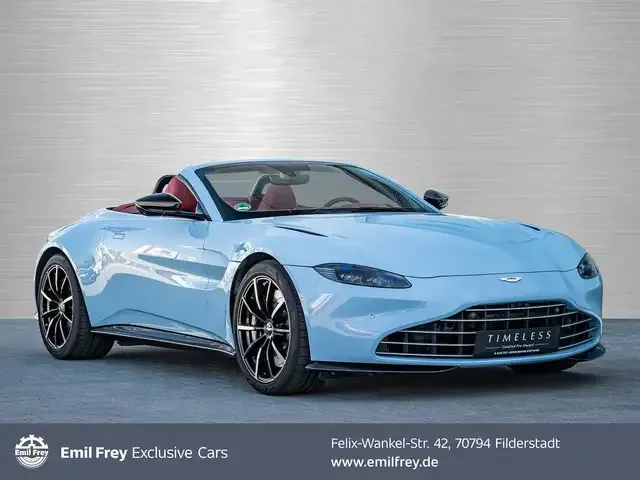 Aston Martin V8