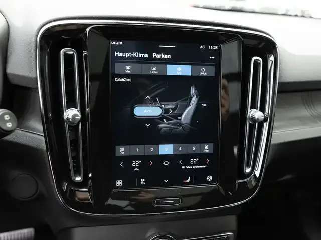 Volvo EX40