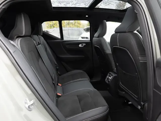 Volvo EX40