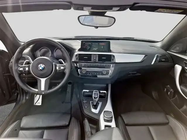 BMW 220