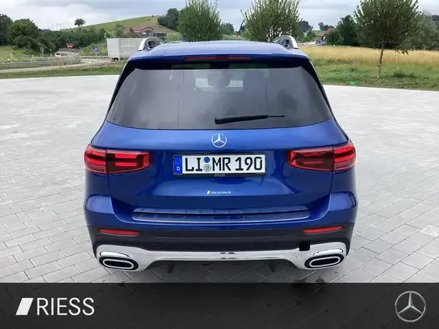 Mercedes-Benz GLB 200