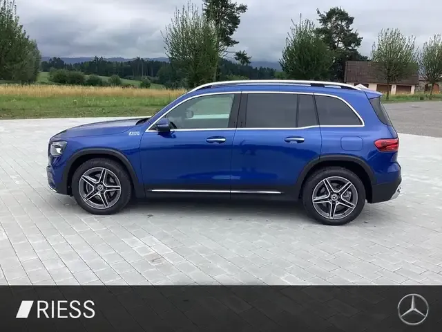 Mercedes-Benz GLB 200