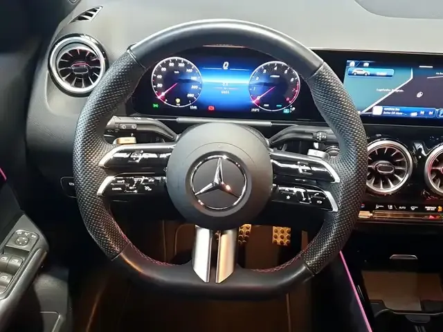 Mercedes-Benz GLA 200