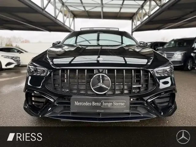 Mercedes-Benz CLA 45 AMG