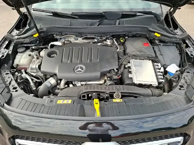 Mercedes-Benz GLA 220