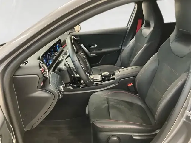 Mercedes-Benz A 35 AMG