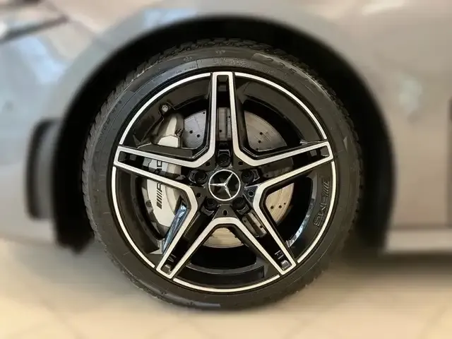 Mercedes-Benz A 35 AMG