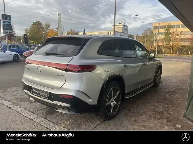 Mercedes-Benz EQS SUV