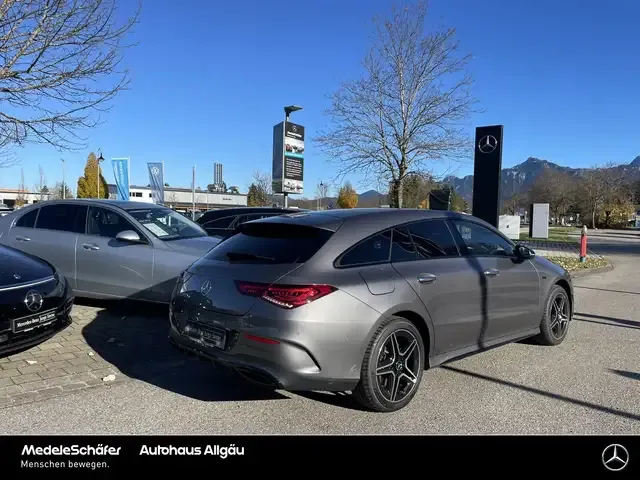 Mercedes-Benz CLA 250