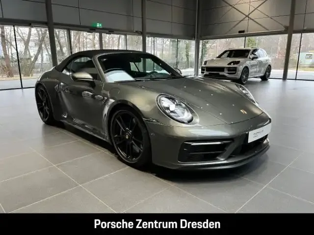 Porsche 992