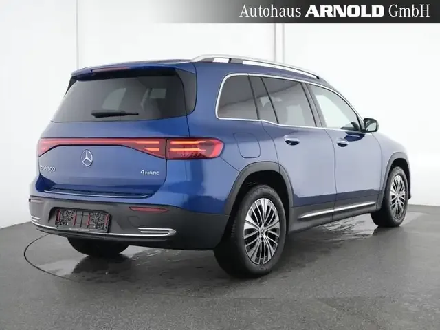 Mercedes-Benz EQB 300