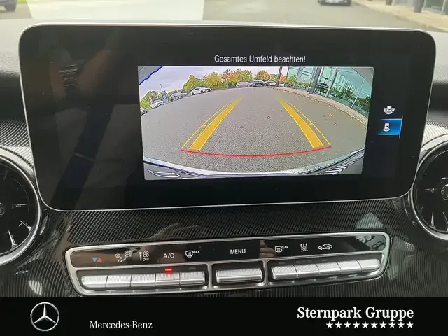 Mercedes-Benz V 250