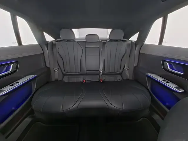 Mercedes-Benz EQE 300