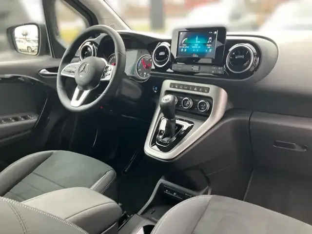 Mercedes-Benz EQT