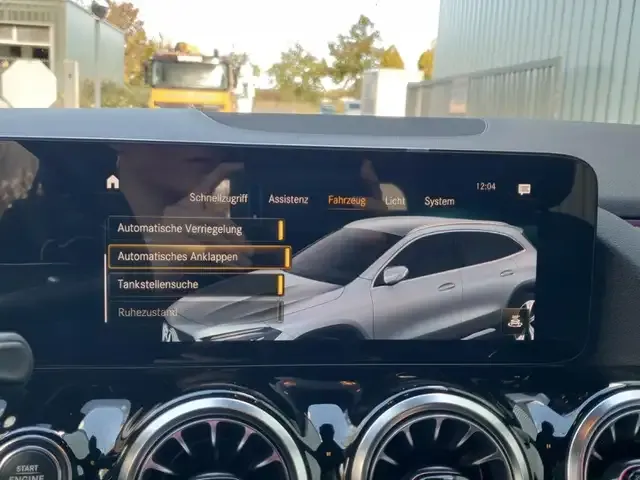 Mercedes-Benz GLA 200