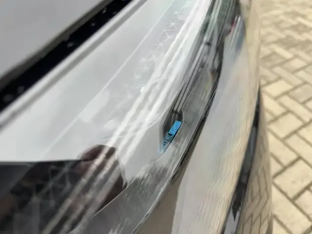 Mercedes-Benz EQE 300