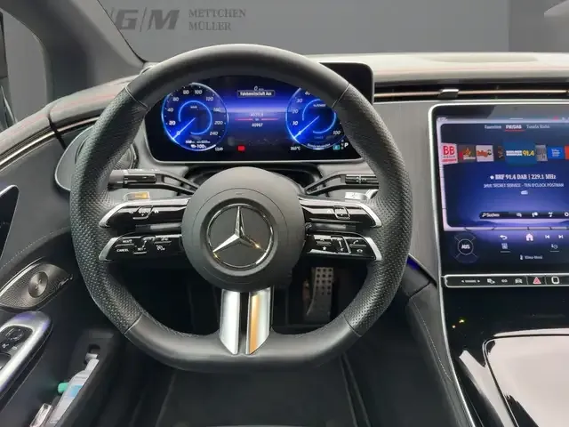 Mercedes-Benz EQE 300