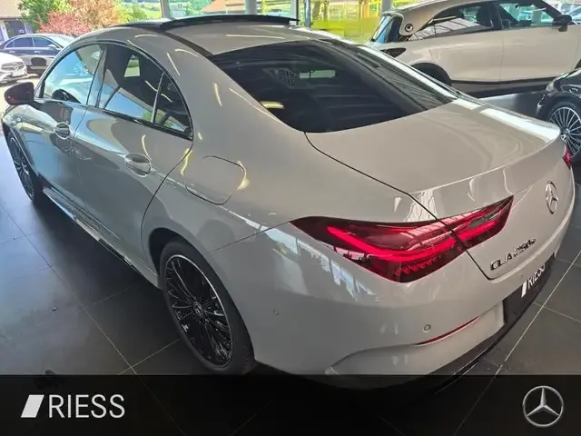 Mercedes-Benz CLA 250