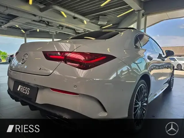 Mercedes-Benz CLA 250