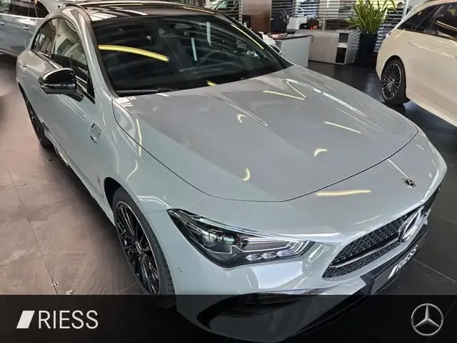 Mercedes-Benz CLA 250