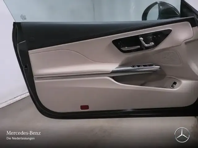 Mercedes-Benz CLE 300