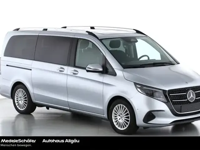 Mercedes-Benz V 220