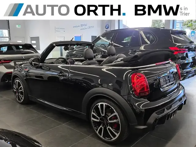 MINI John Cooper Works Cabrio