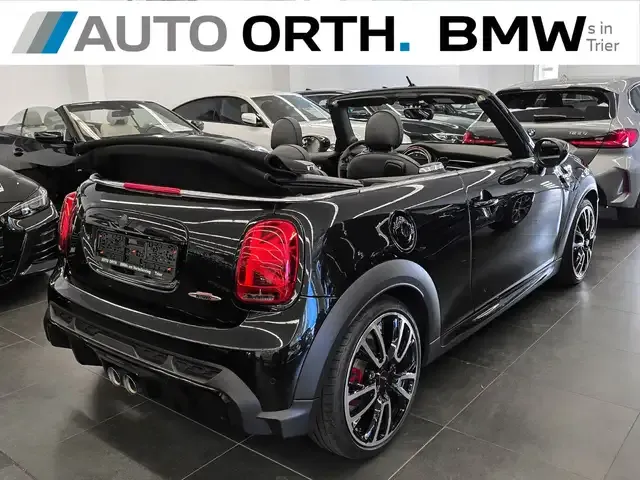 MINI John Cooper Works Cabrio