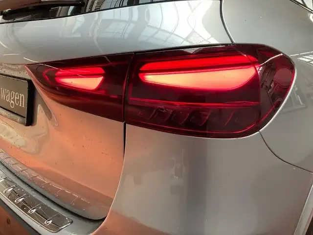 Mercedes-Benz GLA 220