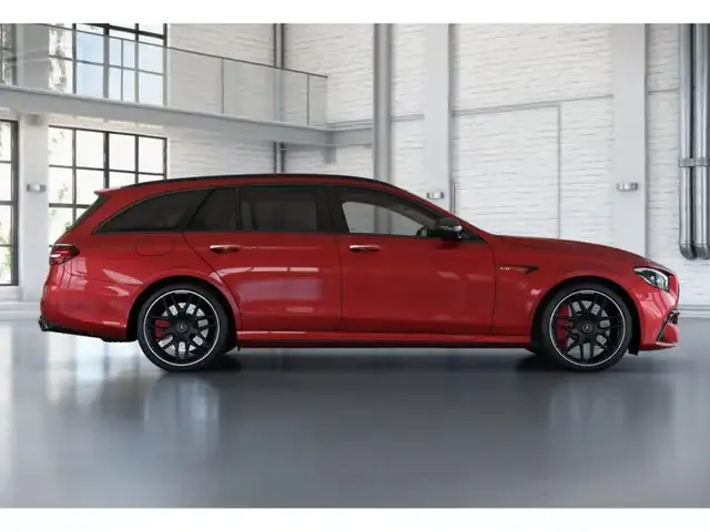 Mercedes-Benz E 63 AMG