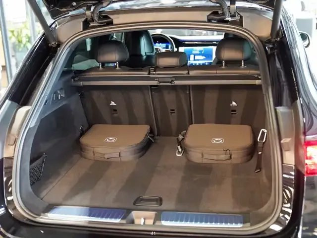 Mercedes-Benz EQE 300