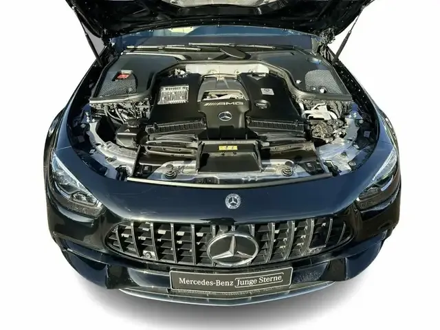 Mercedes-Benz E 63 AMG