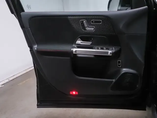 Mercedes-Benz EQB 350