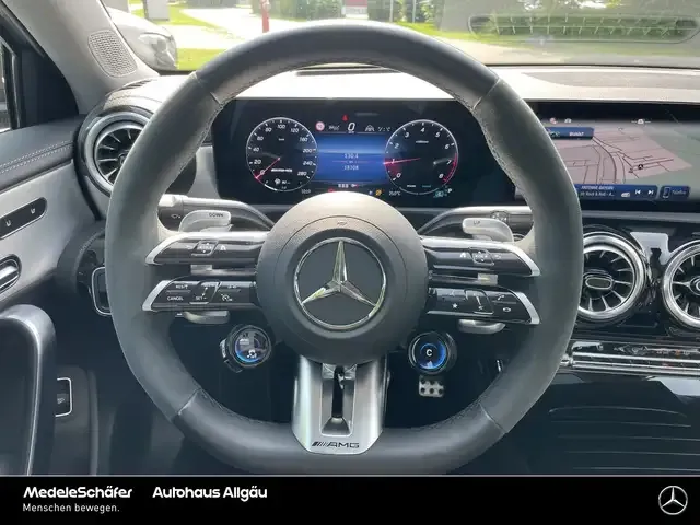 Mercedes-Benz A 35 AMG