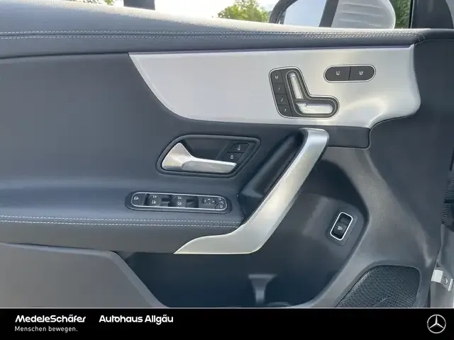 Mercedes-Benz A 35 AMG