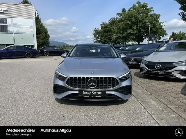 Mercedes-Benz A 35 AMG