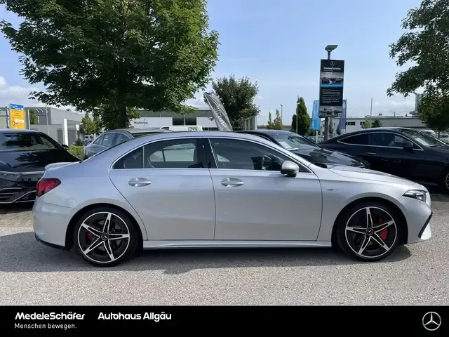 Mercedes-Benz A 35 AMG