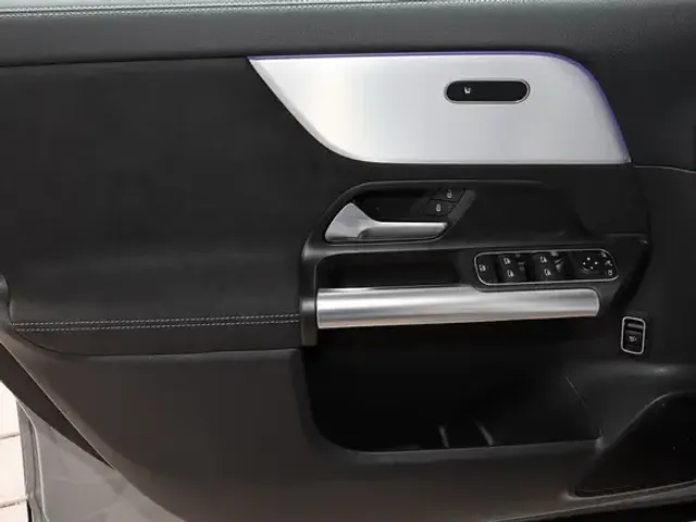 Mercedes-Benz GLA 180