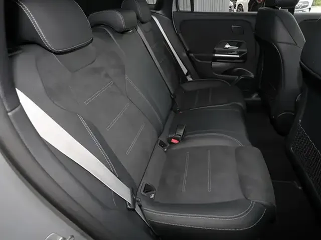 Mercedes-Benz GLA 180