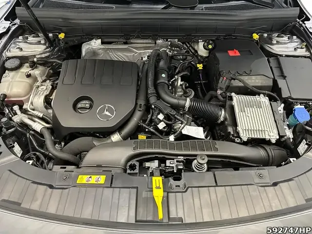 Mercedes-Benz GLB 180