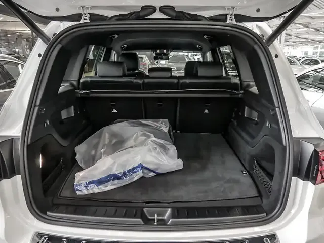 Mercedes-Benz EQB 350